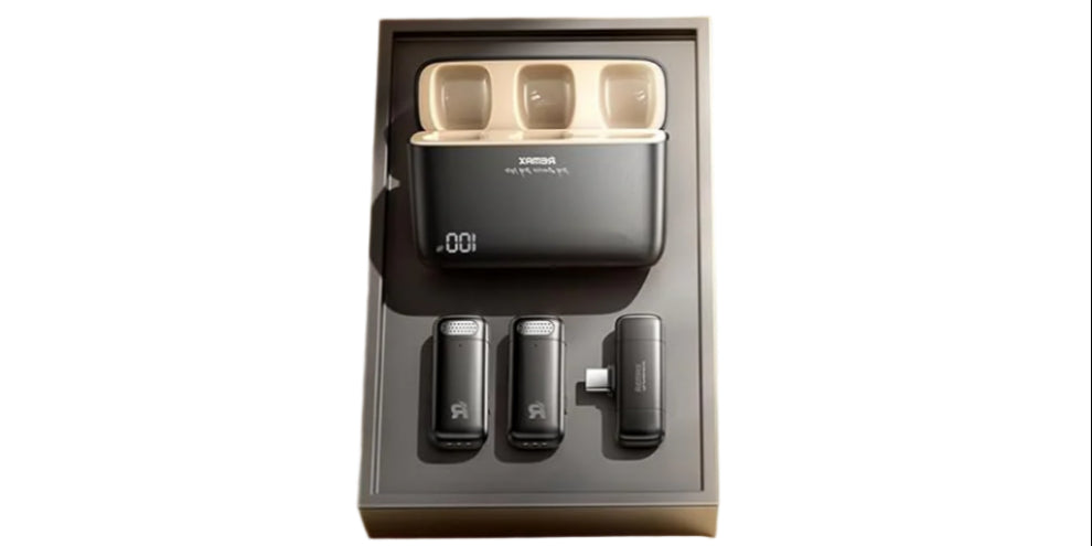 Remax Wireless Microphone 2 in 1 Plug & Play, Auto connect, video shooting & live stream, Black