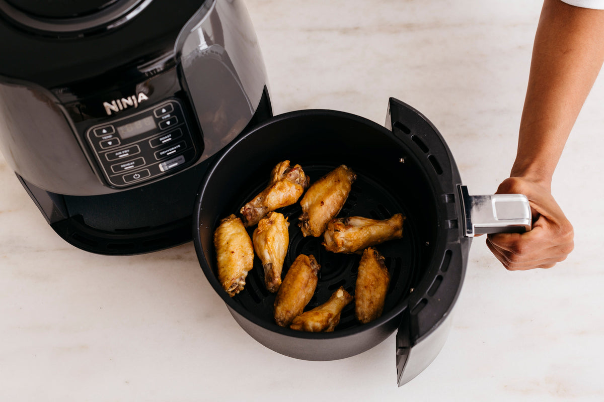 Ninja Air Fryer 4-in-1 Functions, Fry, Roast, Dehydrate, Warm, 3.8Lit, Black